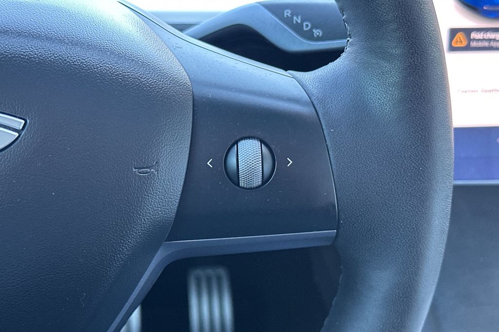 Thumbnail: 2021 Tesla Model Y - 29