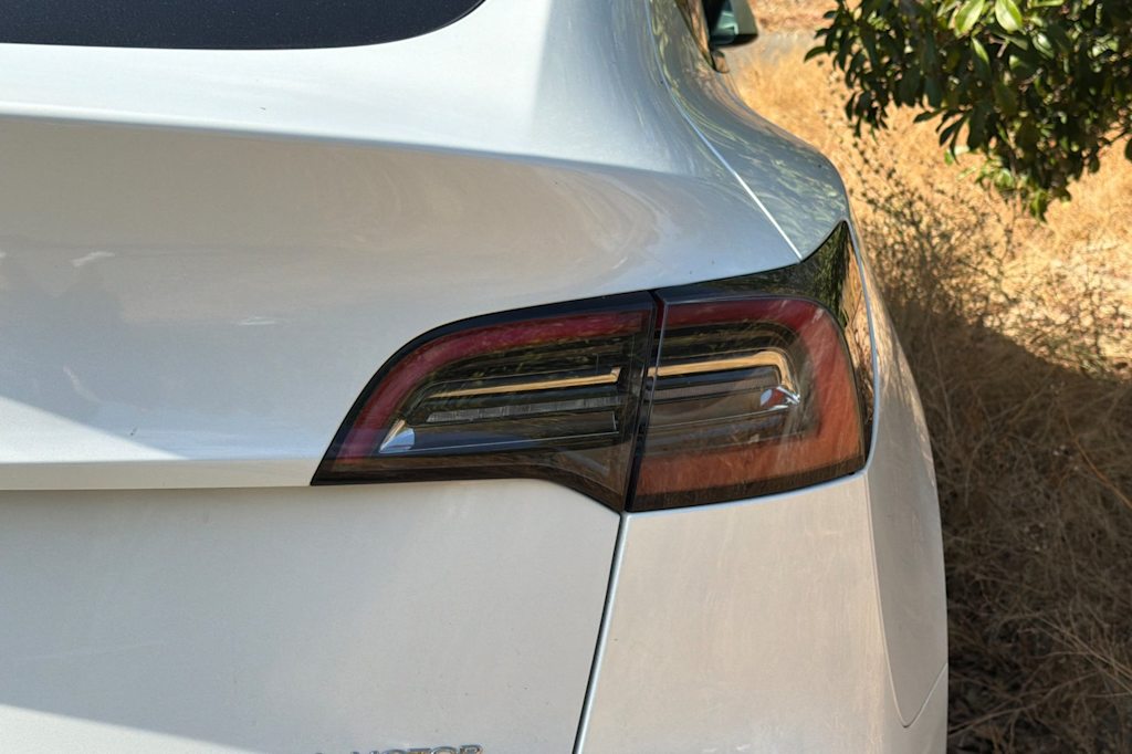 Thumbnail: 2023 Tesla Model Y - 18
