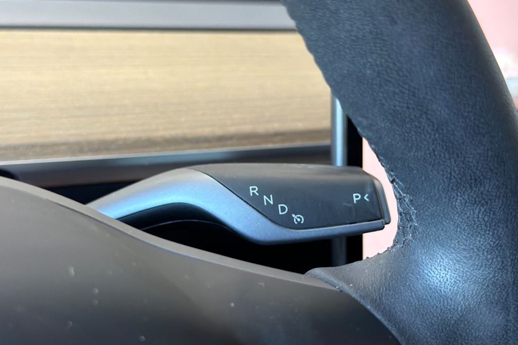 Thumbnail: 2023 Tesla Model Y - 27
