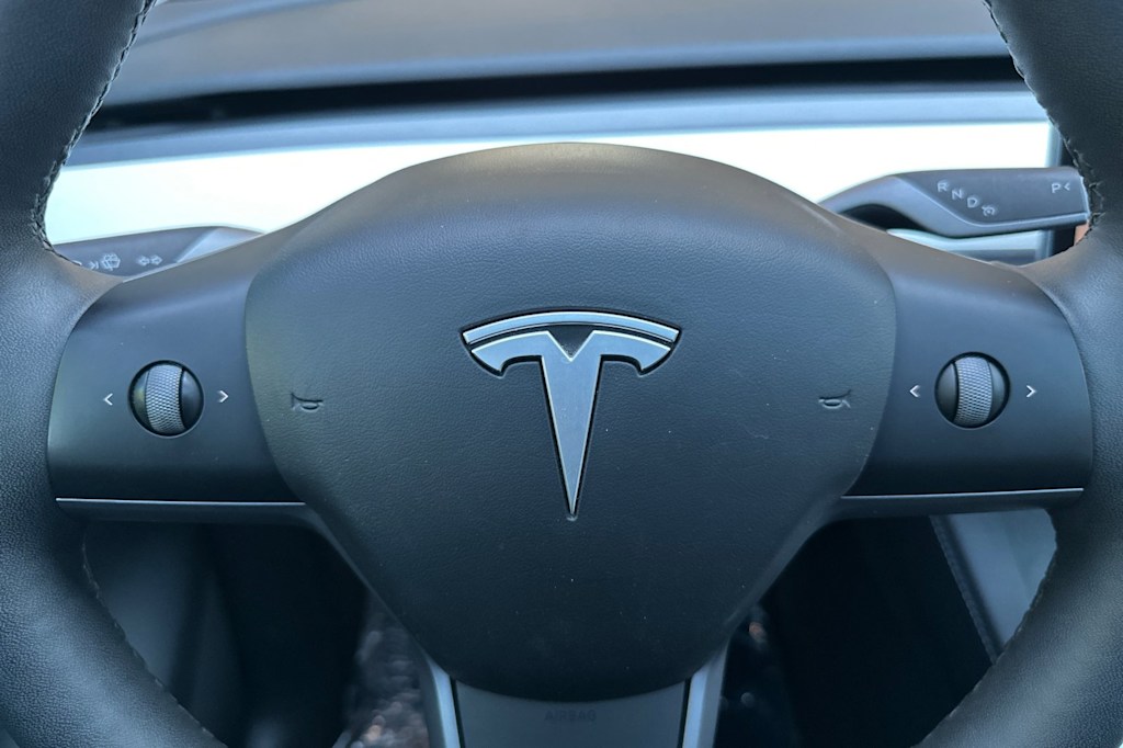 Thumbnail: 2024 Tesla Model Y - 27