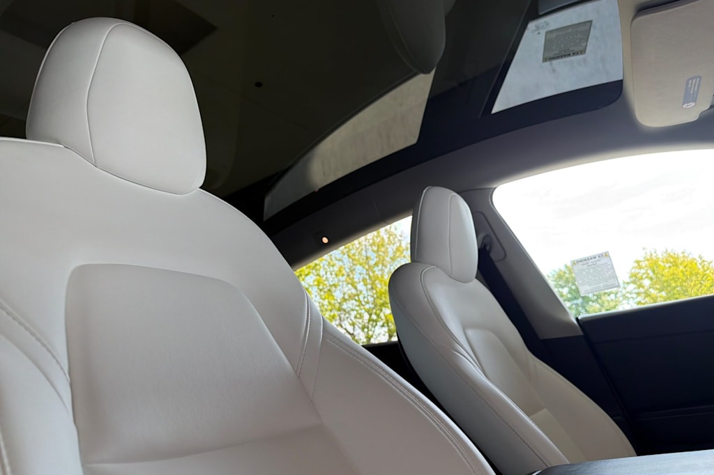 Thumbnail: 2022 Tesla Model Y - 23