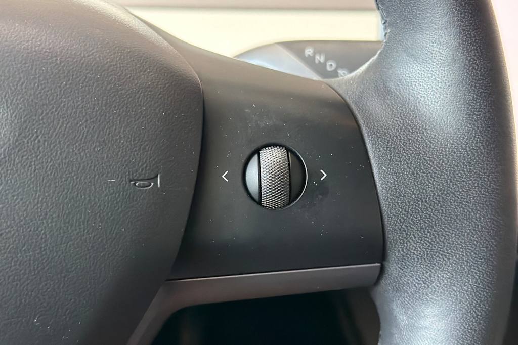 Thumbnail: 2022 Tesla Model Y - 30