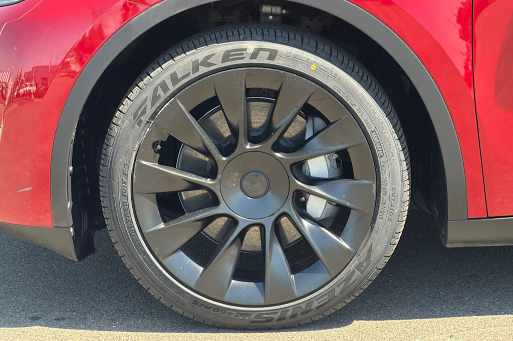 Thumbnail: 2024 Tesla Model Y - 7