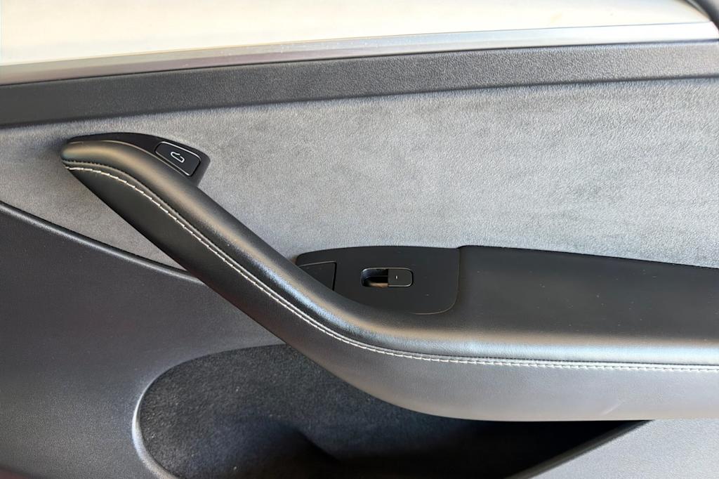 Thumbnail: 2024 Tesla Model Y - 23
