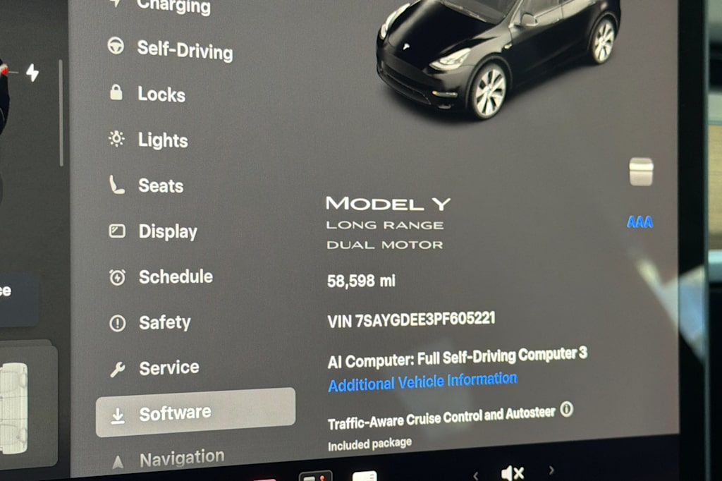 Thumbnail: 2023 Tesla Model Y - 14