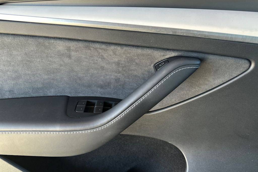 Thumbnail: 2023 Tesla Model Y - 19