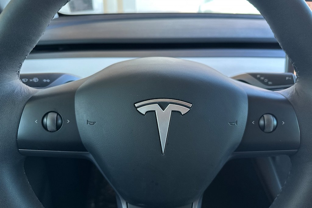Thumbnail: 2023 Tesla Model Y - 28