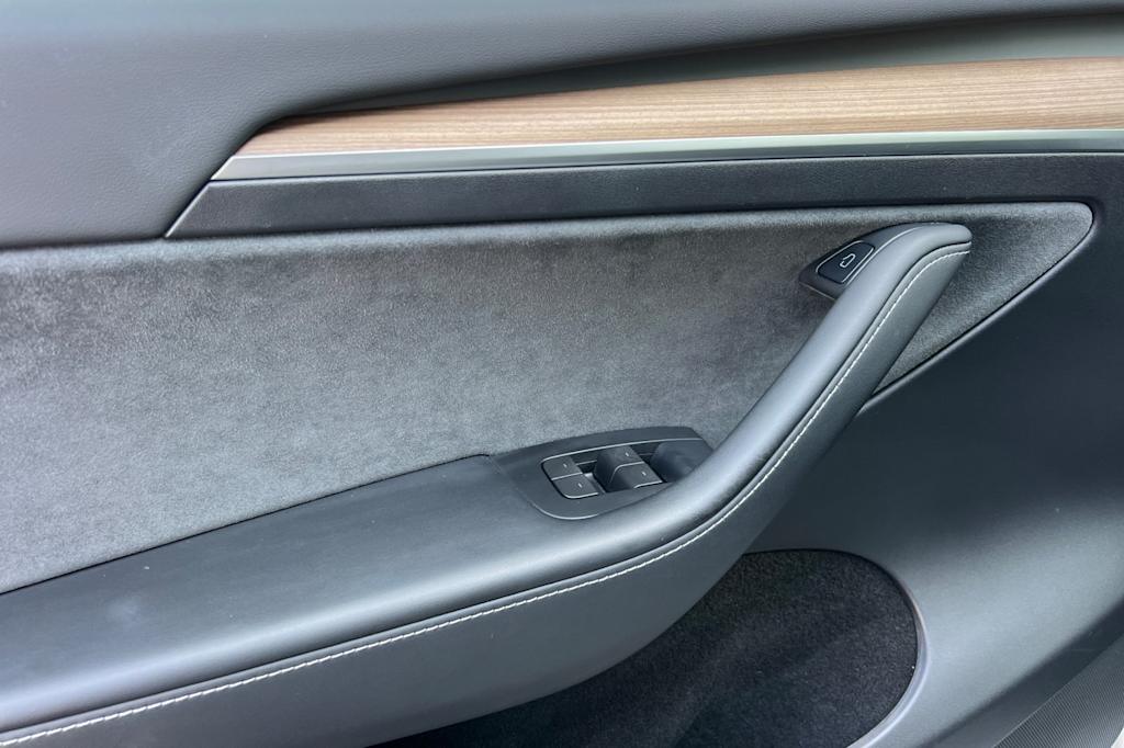 Thumbnail: 2023 Tesla Model Y - 19