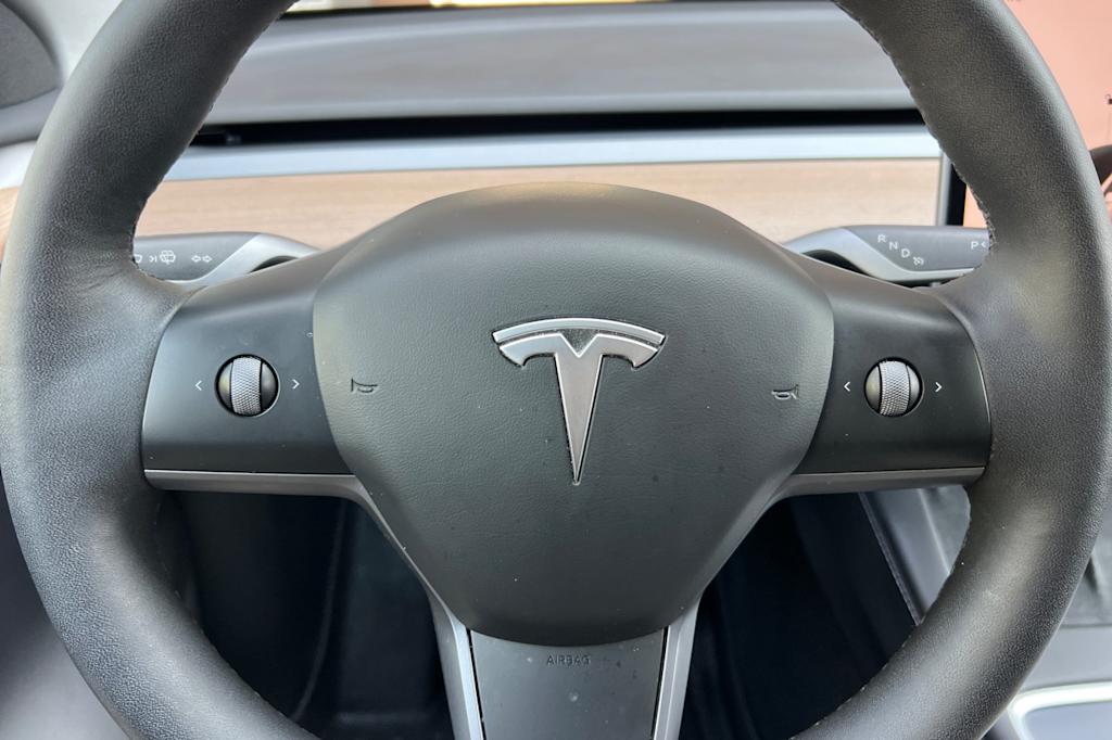 Thumbnail: 2023 Tesla Model Y - 27
