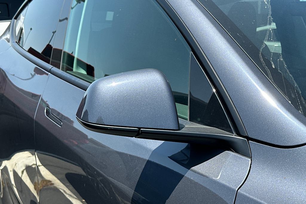 Thumbnail: 2023 Tesla Model Y - 6