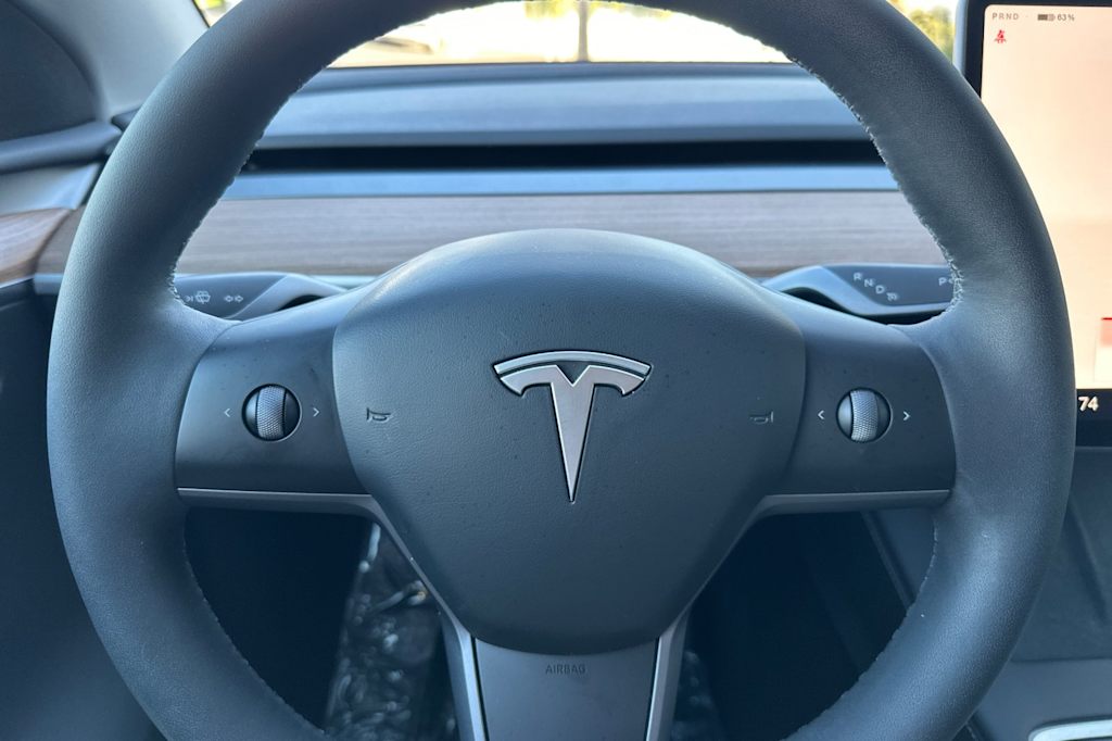 2023 Tesla Model Y Long Range 26