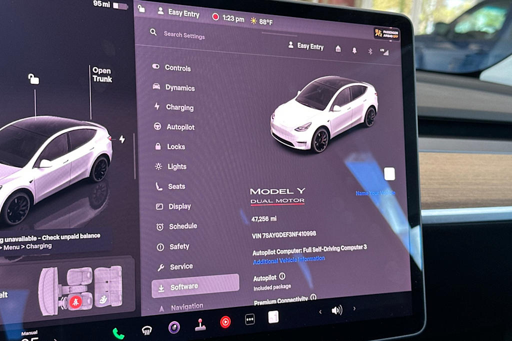 Thumbnail: 2022 Tesla Model Y - 32