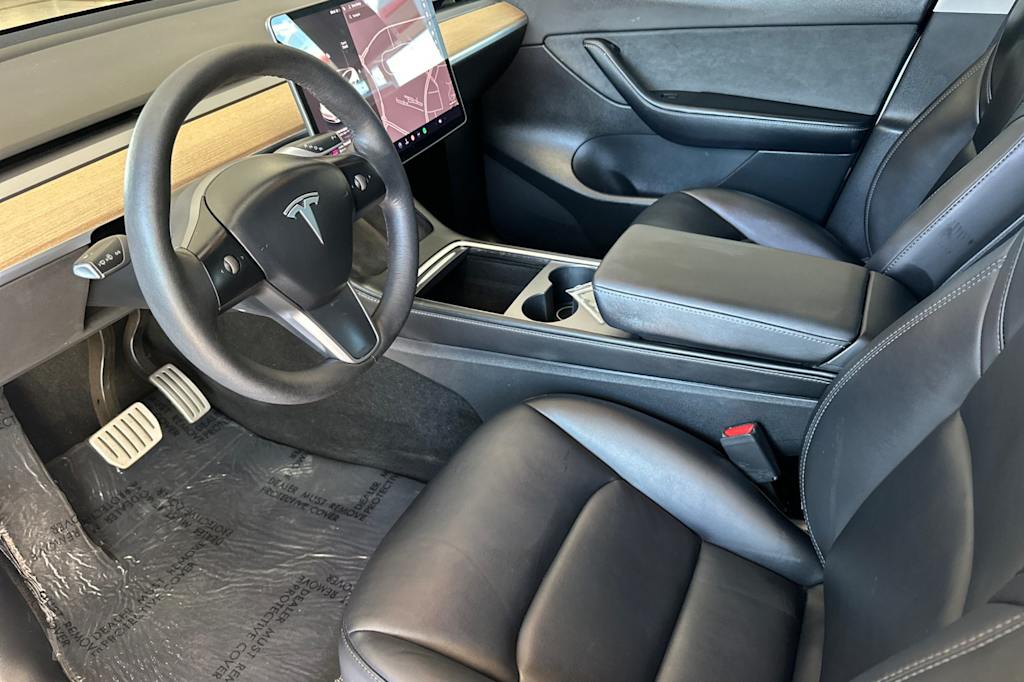 Thumbnail: 2022 Tesla Model Y - 10