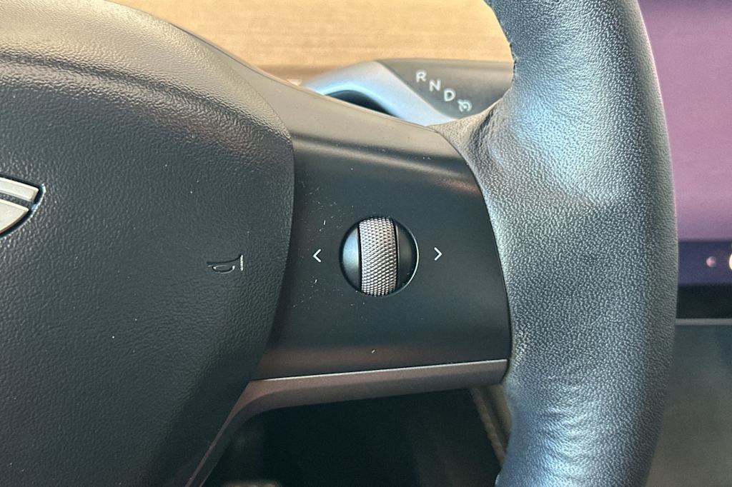 Thumbnail: 2022 Tesla Model Y - 31