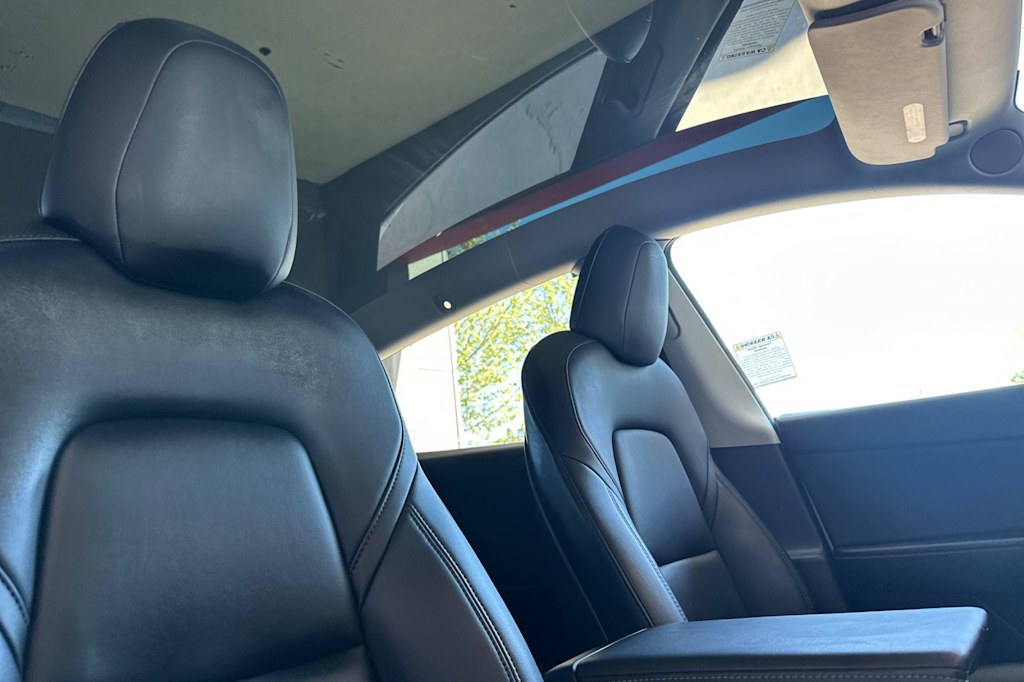 Thumbnail: 2022 Tesla Model Y - 24