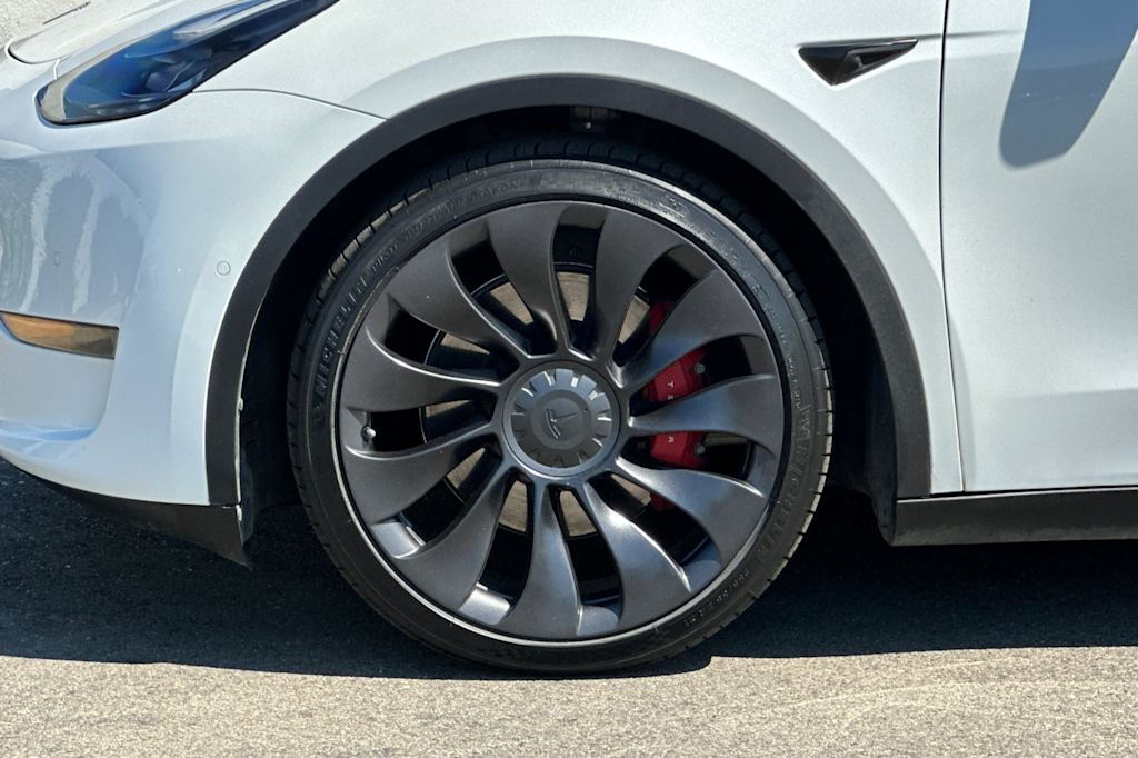 Thumbnail: 2022 Tesla Model Y - 8