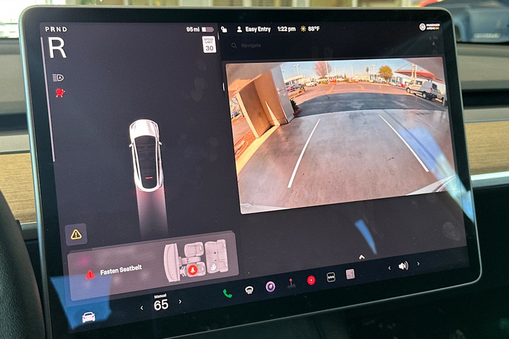 Thumbnail: 2022 Tesla Model Y - 27