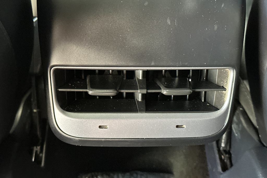 Thumbnail: 2022 Tesla Model Y - 23