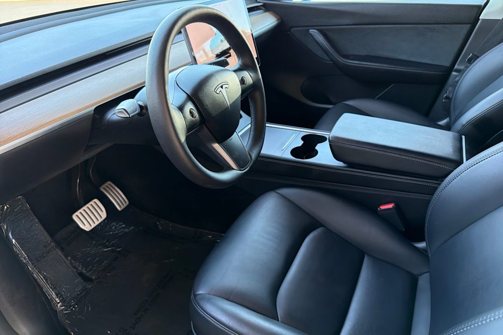 Thumbnail: 2022 Tesla Model Y - 10