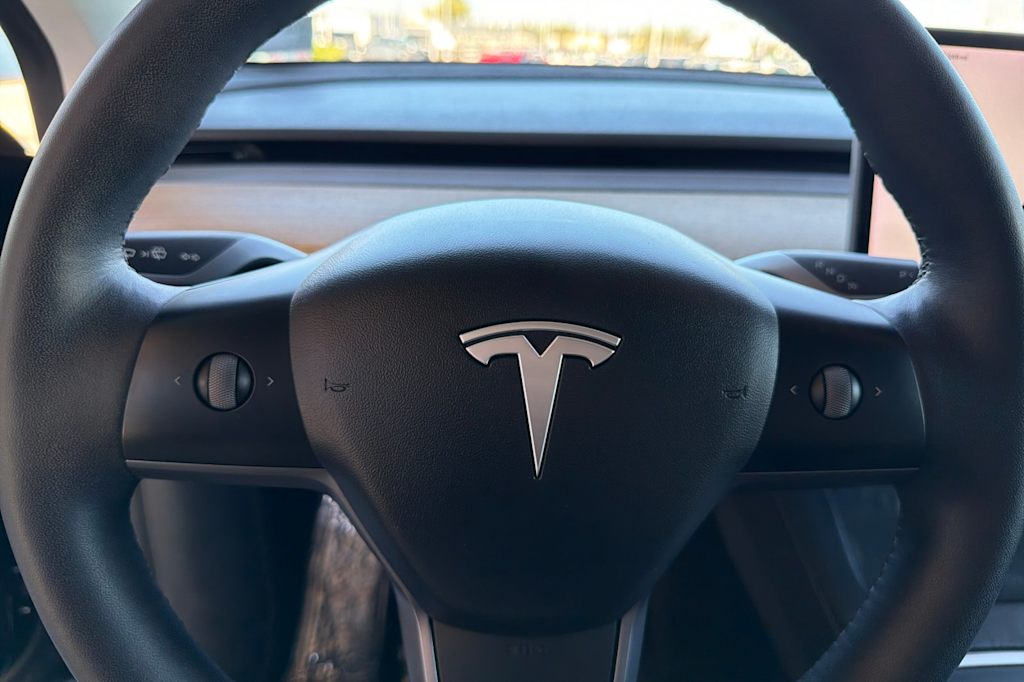 Thumbnail: 2022 Tesla Model Y - 28