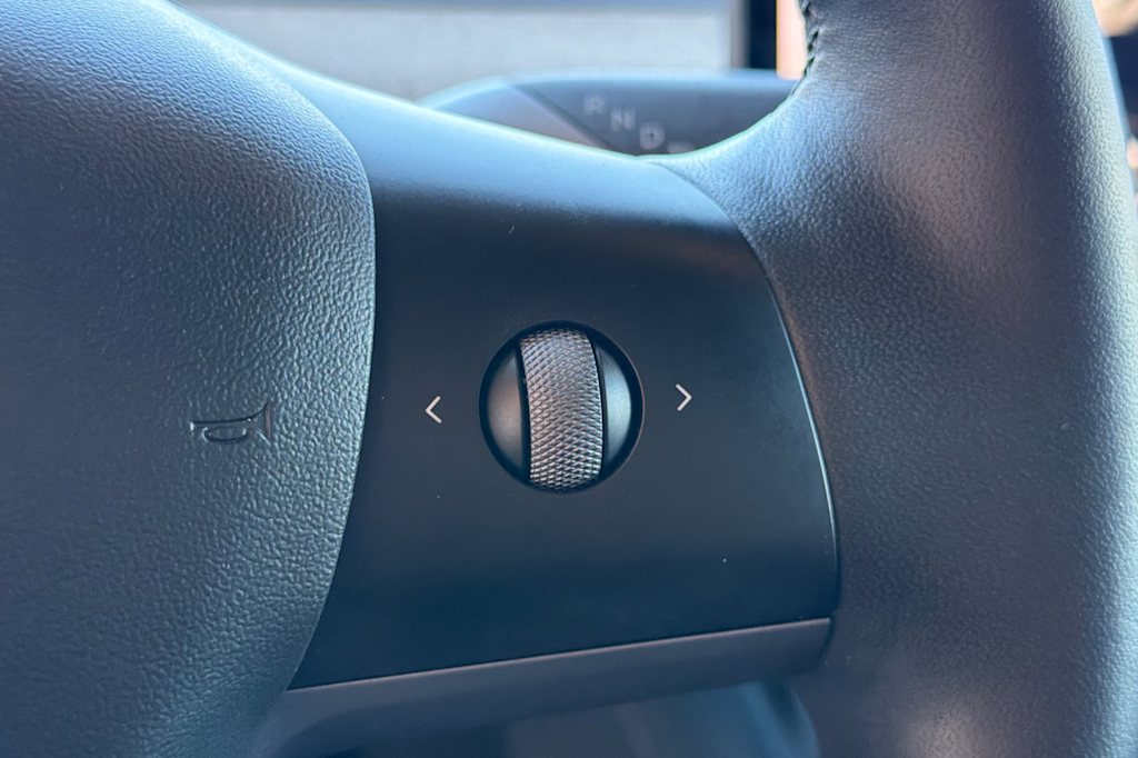 Thumbnail: 2022 Tesla Model Y - 30