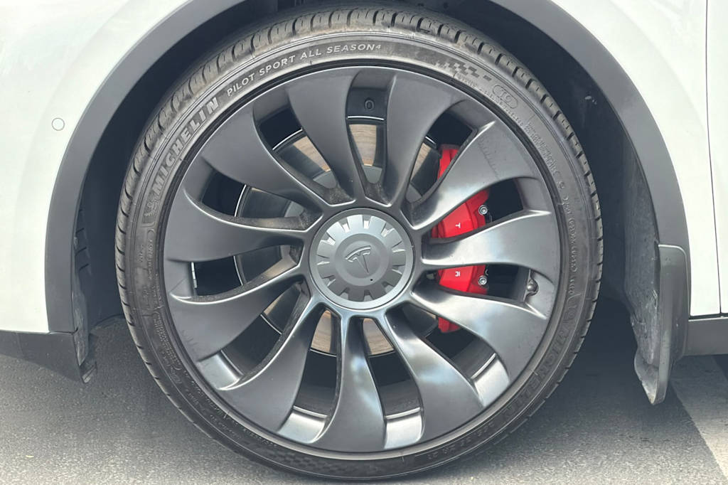 Thumbnail: 2022 Tesla Model Y - 8