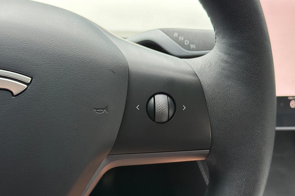 Thumbnail: 2022 Tesla Model Y - 30