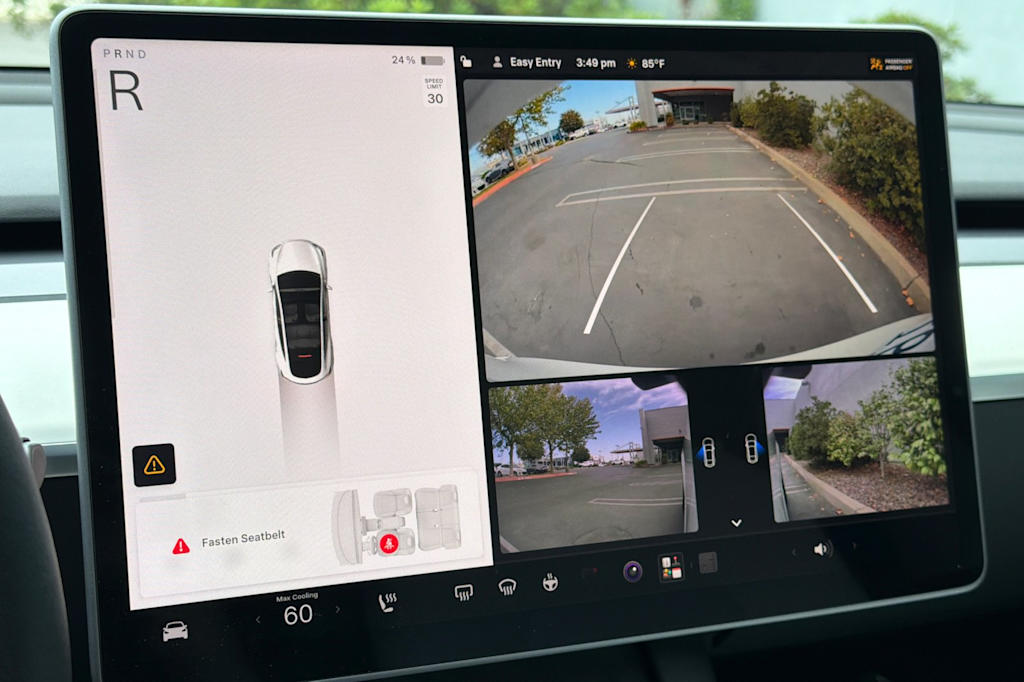 Thumbnail: 2022 Tesla Model Y - 25