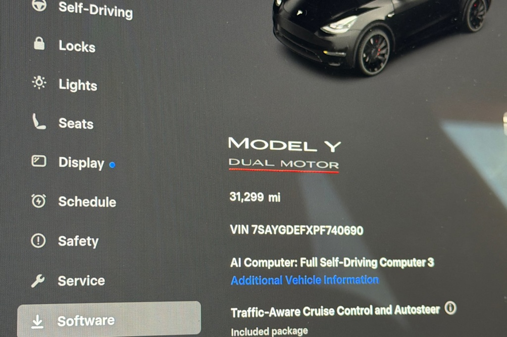 Thumbnail: 2023 Tesla Model Y - 15