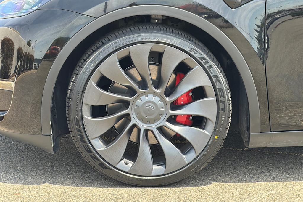 Thumbnail: 2023 Tesla Model Y - 8