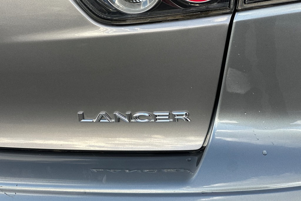 2017 Mitsubishi Lancer ES 7