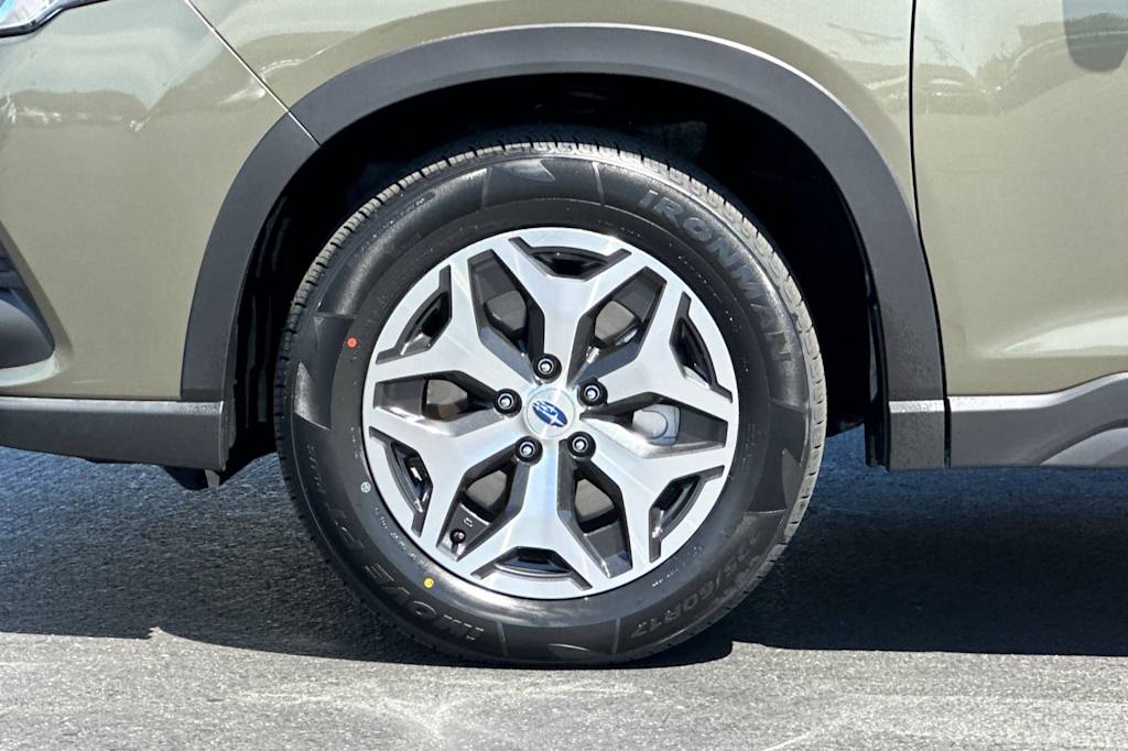 Thumbnail: 2022 Subaru Forester - 8