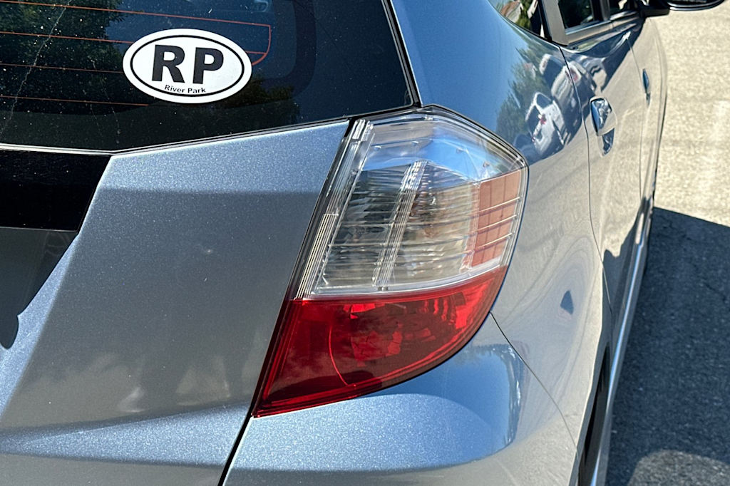 Thumbnail: 2011 Honda Fit - 18