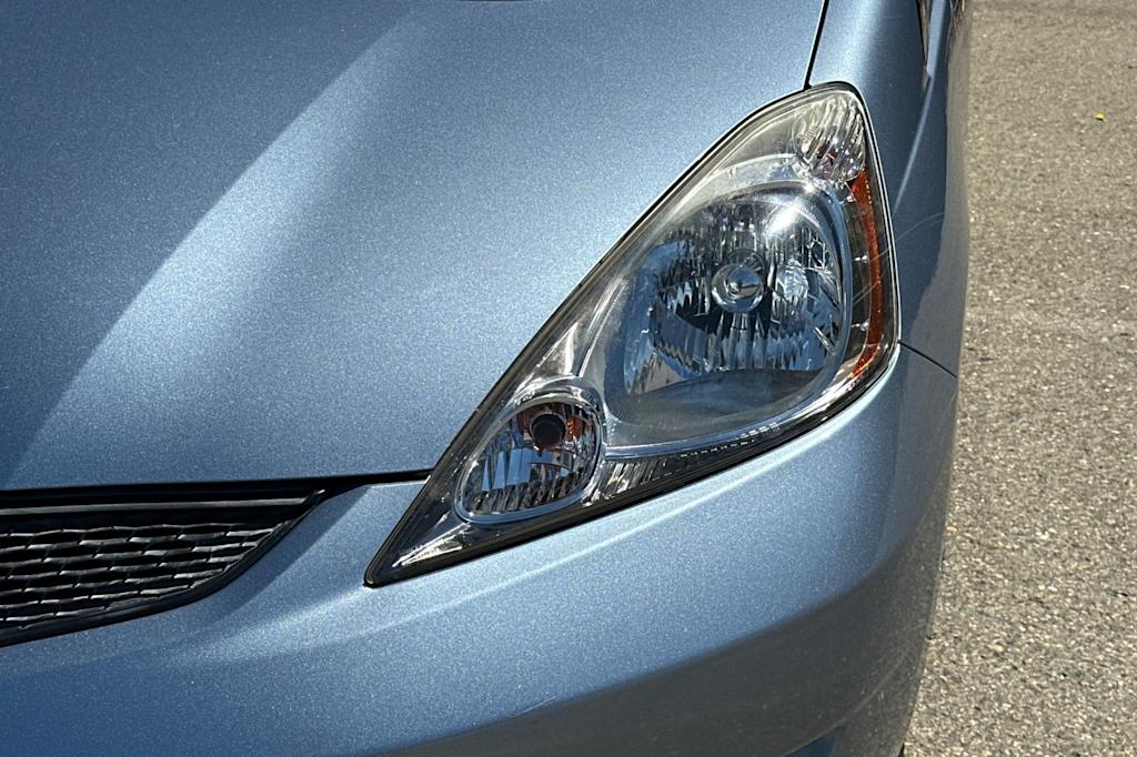 Thumbnail: 2011 Honda Fit - 13