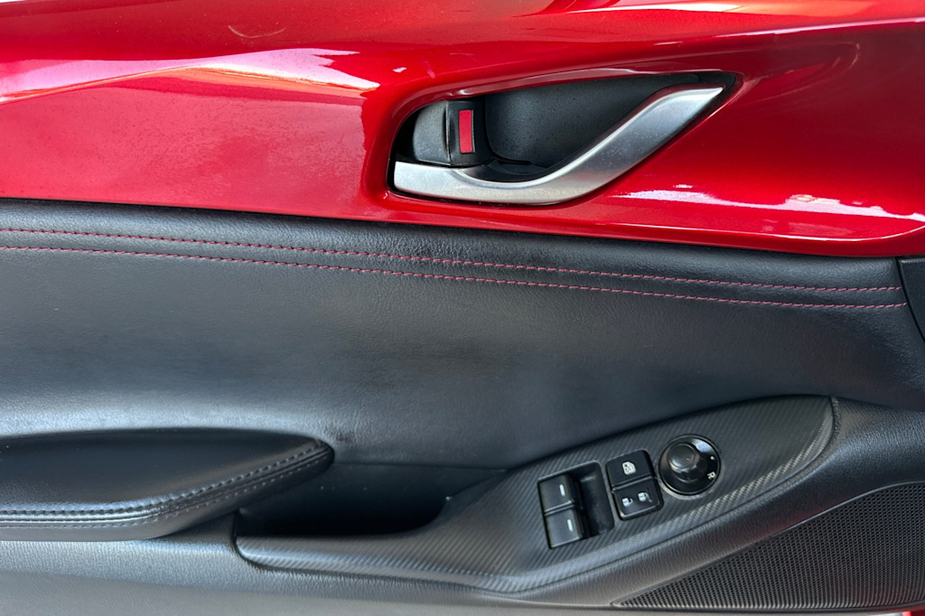 Thumbnail: 2016 Mazda MX-5 Miata - 19