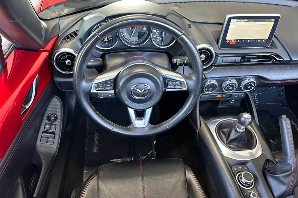 Thumbnail: 2016 Mazda MX-5 Miata - 9