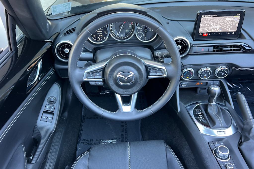 Thumbnail: 2023 Mazda MX-5 Miata - 11