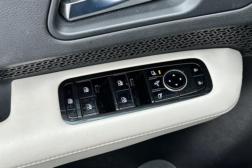 Thumbnail: 2023 Nissan Ariya - 23