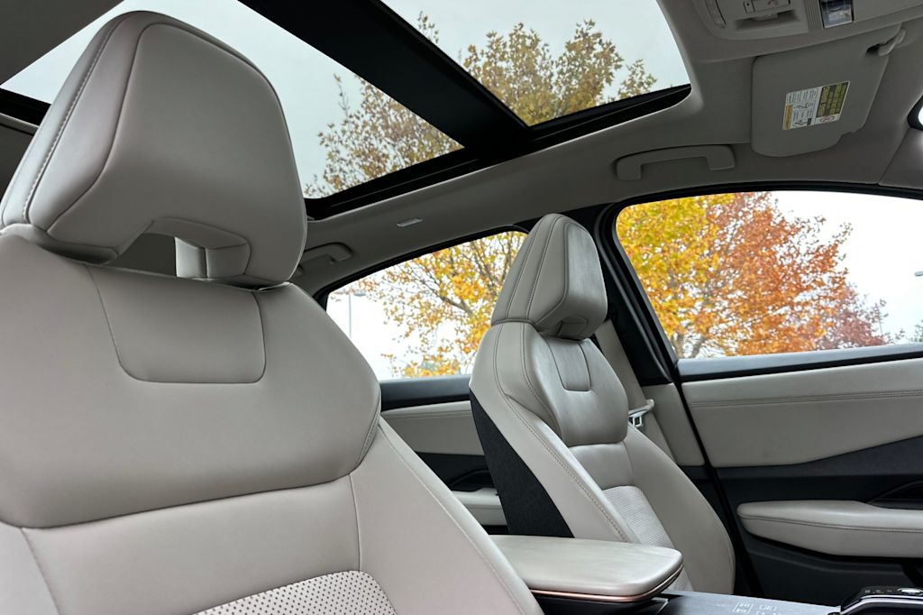 Thumbnail: 2023 Nissan Ariya - 10