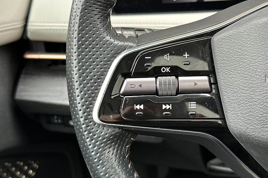 Thumbnail: 2023 Nissan Ariya - 31