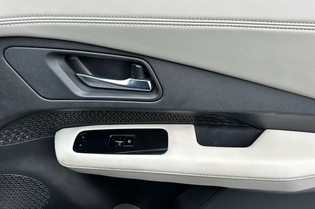 Thumbnail: 2023 Nissan Ariya - 25