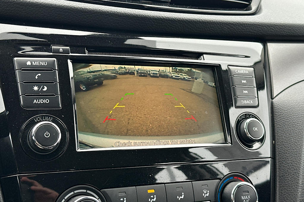 Thumbnail: 2022 Nissan Rogue Sport - 26