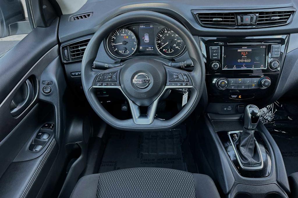 2021 Nissan Rogue Sport S 9