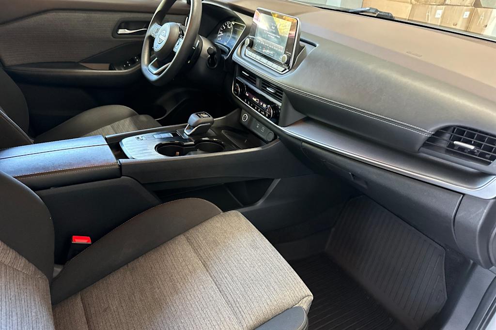 Thumbnail: 2023 Nissan Rogue - 12