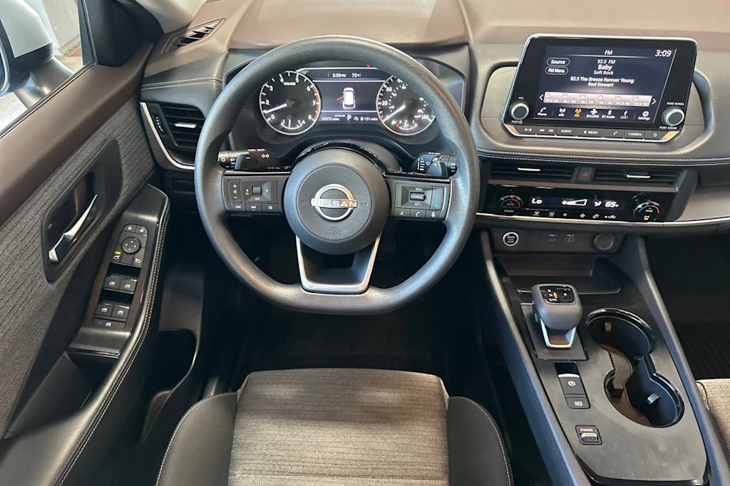 Thumbnail: 2023 Nissan Rogue - 9