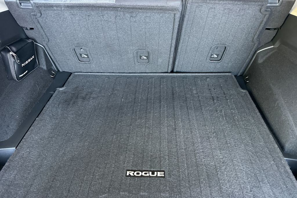 Thumbnail: 2023 Nissan Rogue - 16