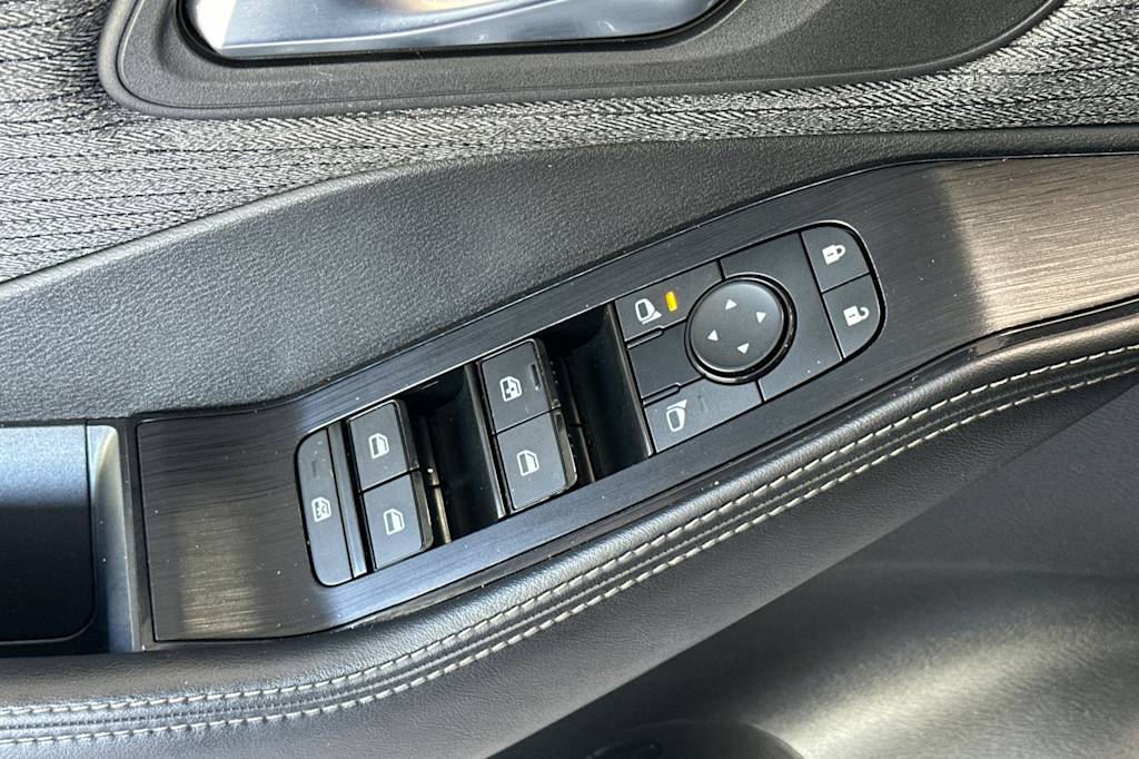 Thumbnail: 2023 Nissan Rogue - 23