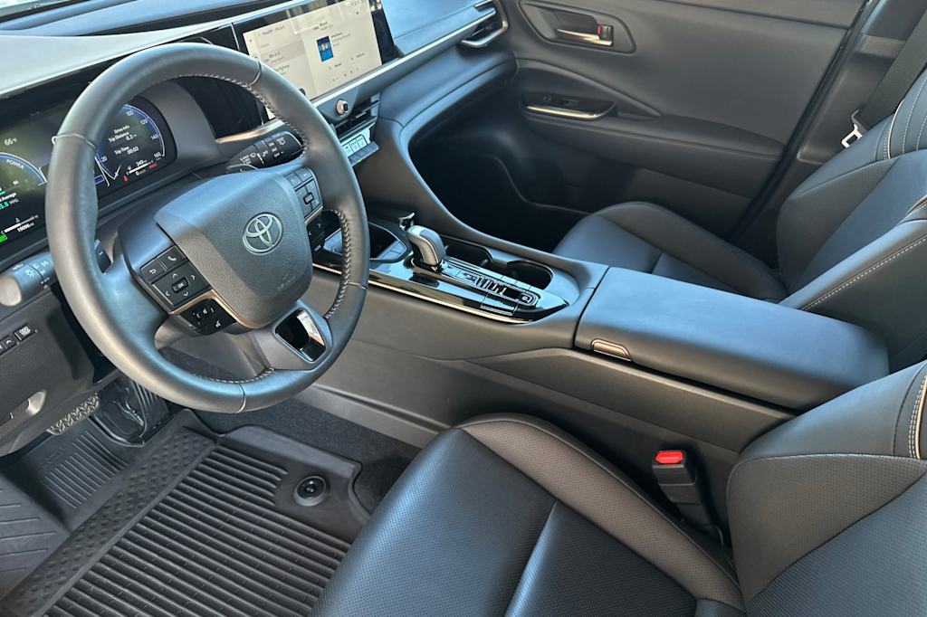 Thumbnail: 2025 Toyota Crown Signia - 9