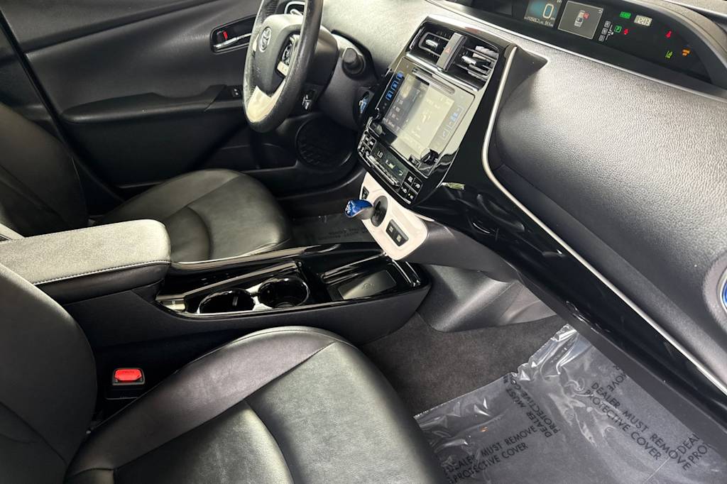 Thumbnail: 2017 Toyota Prius - 12