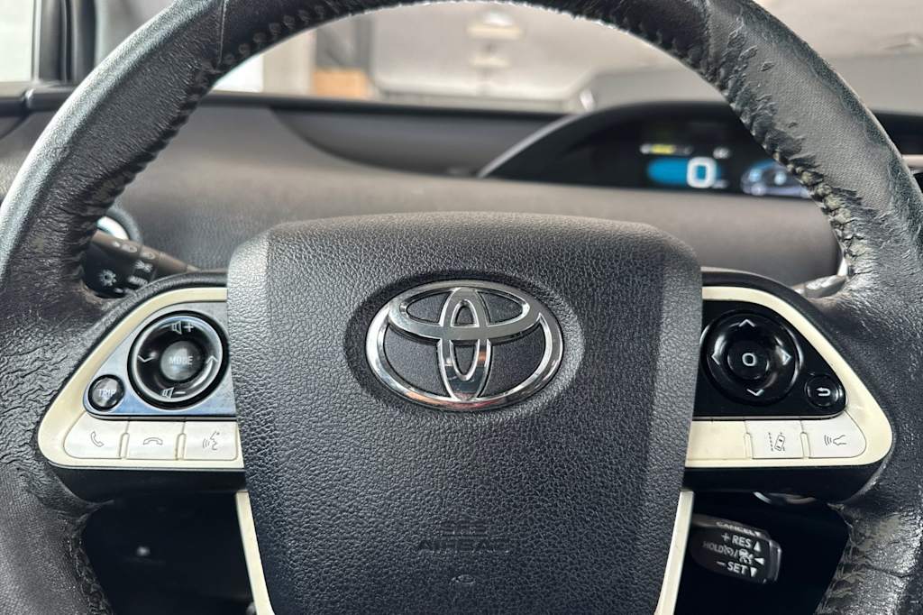 Thumbnail: 2017 Toyota Prius - 29